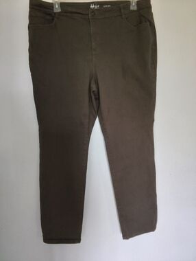 Style & Co. Women’s 18W Plus Size Brown Slim Leg Stretch Jeans